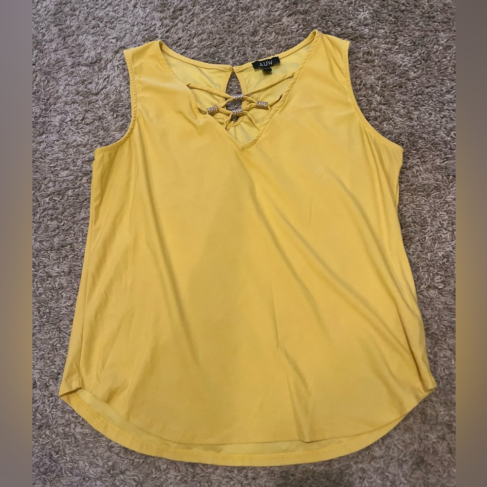 AUW Yellow Top; cross neck line NWOT
